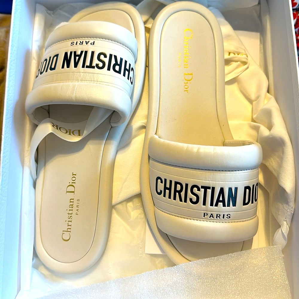 Dior cream d slide
